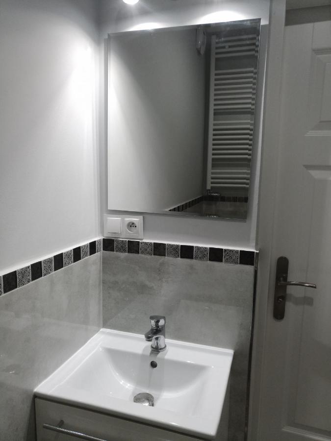 Studio Jutrzenka Z Lazienka By Apartamenty Na Dni Vratislav Exteriér fotografie