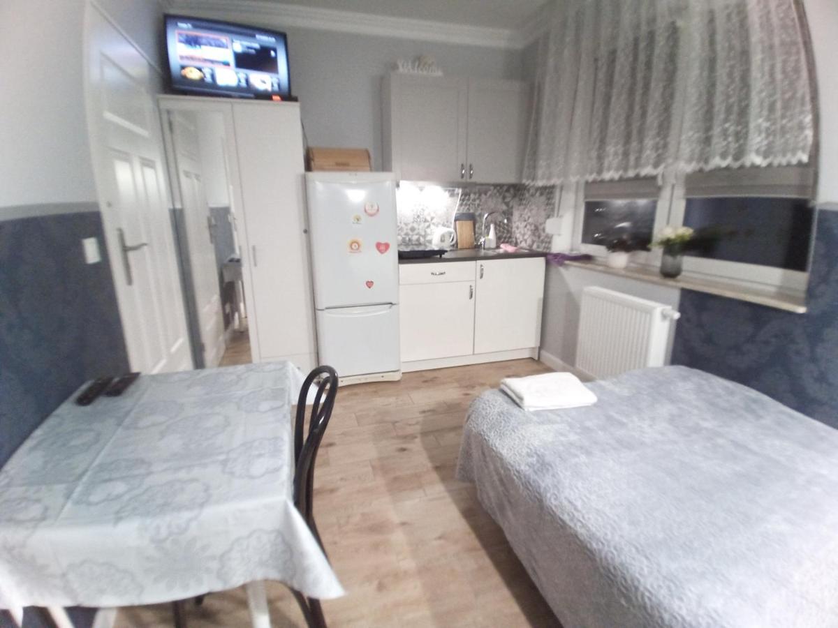 Studio Jutrzenka Z Lazienka By Apartamenty Na Dni Vratislav Exteriér fotografie